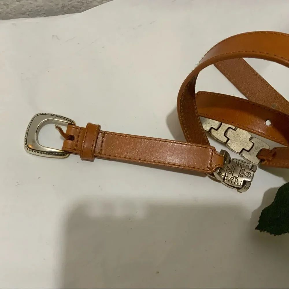 New Beautiful Fossil belt skinny tan metal size Small